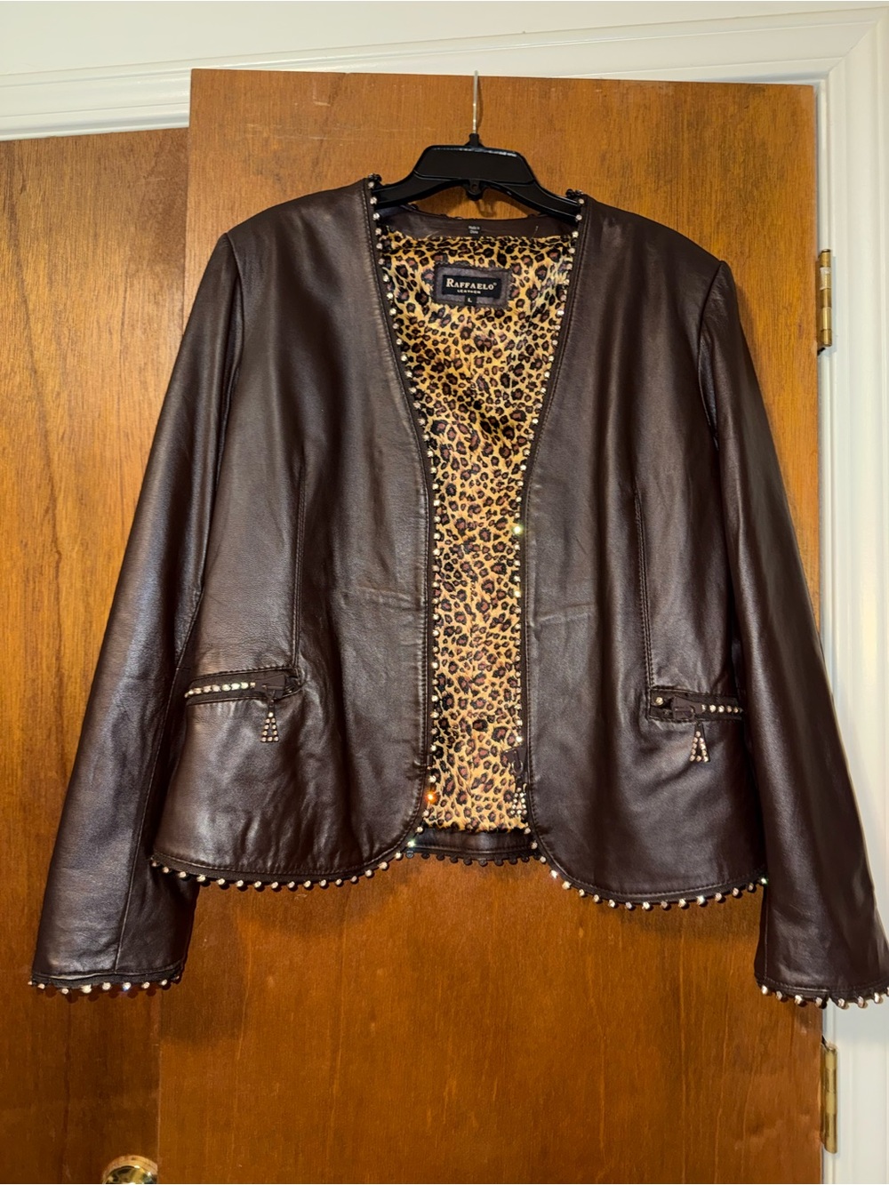🐠 RAFFAELO Brown Leather Jacket with Leopard Lining and rhinestones size L